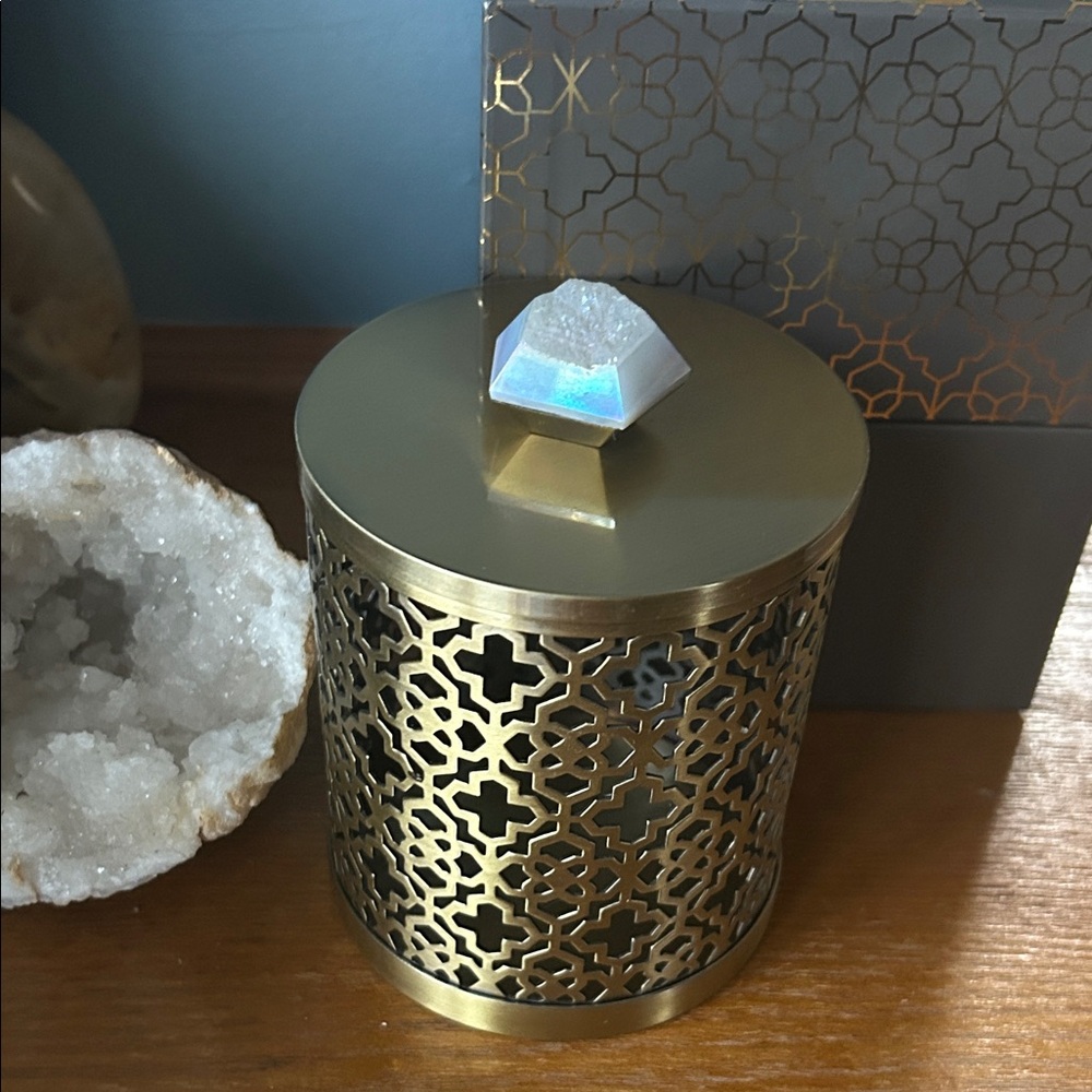 Kendra Scott Filigree Canister in Antique Brass and Iridescent Drusy